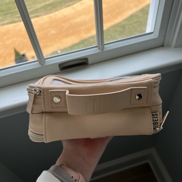 Beis on the go Essential Case - Picture 2 of 8